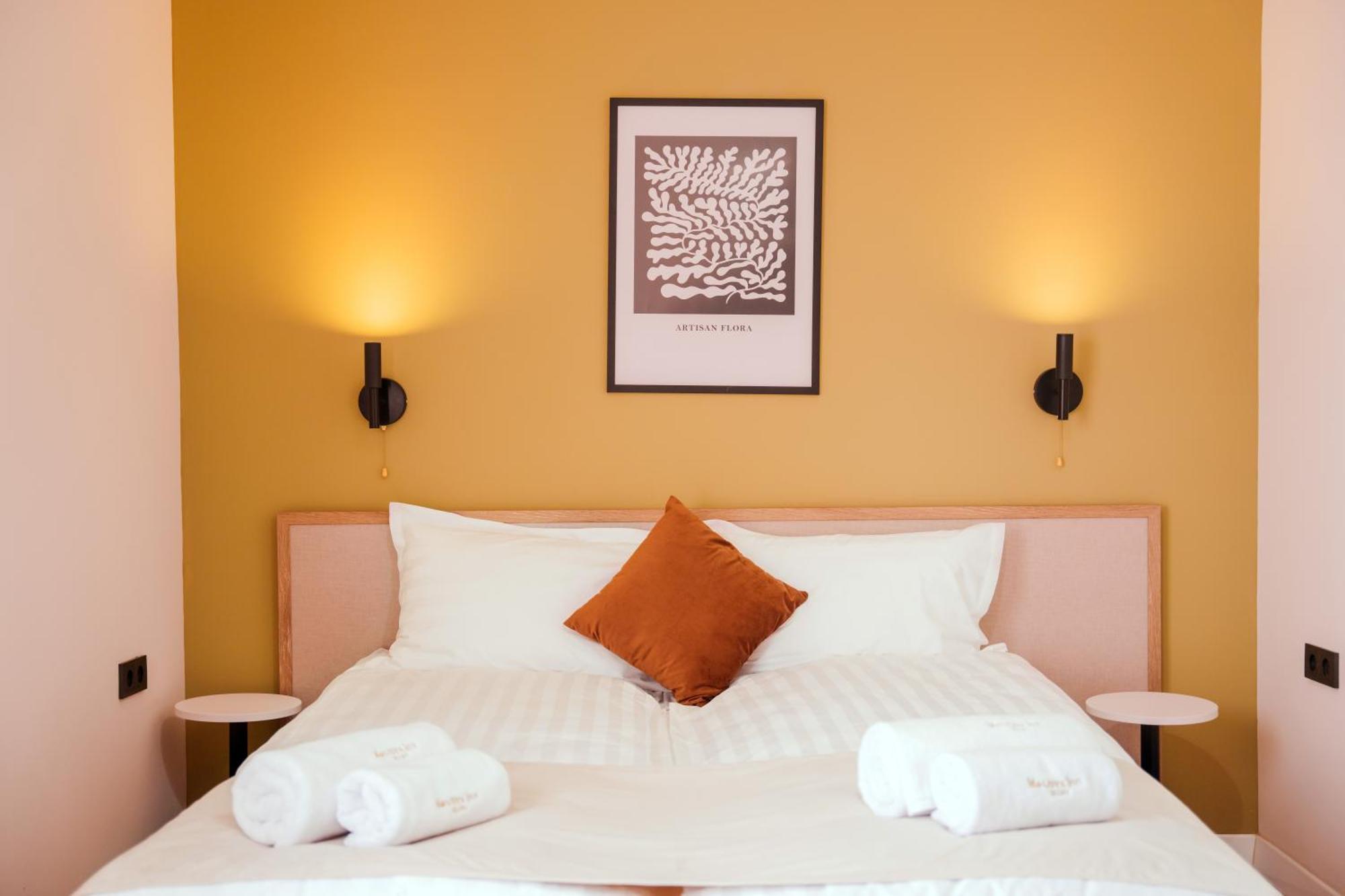 Motives Inn Дилиян Екстериор снимка