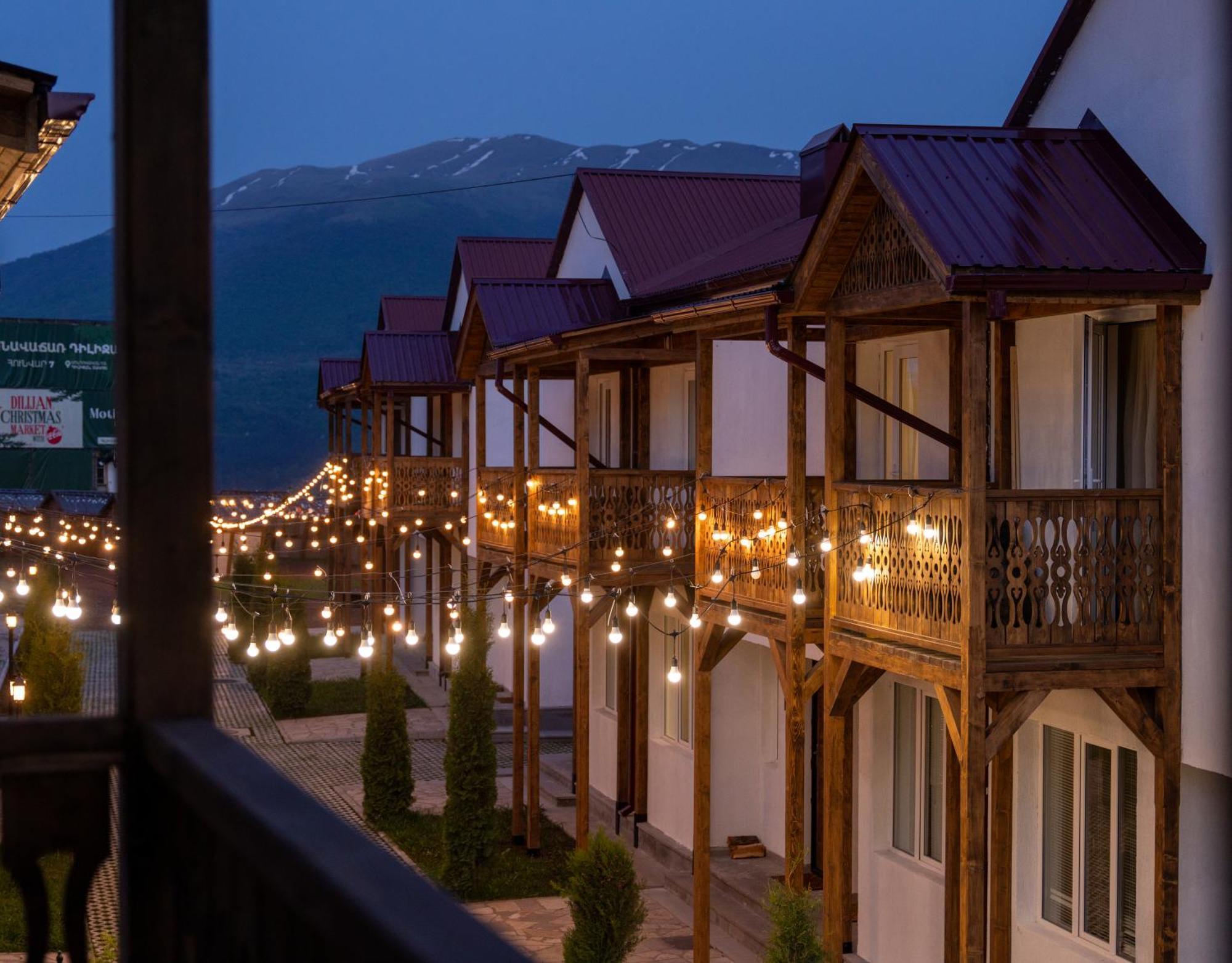 Motives Inn Дилиян Екстериор снимка